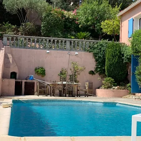 Rez-de Piscine * Cavalaire-sur-Mer