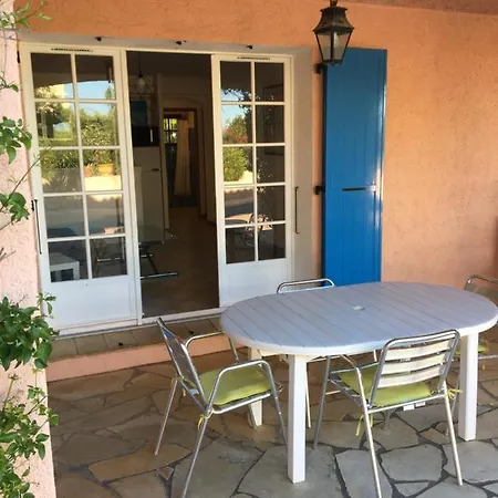 Rez-de Piscine アパート キャバレール・シュル・メール